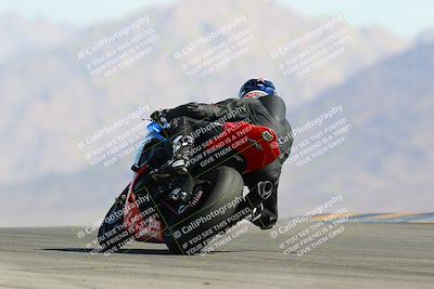 media/May-15-2022-SoCal Trackdays (Sun) [[33a09aef31]]/Turn 9 Backside Set 2 (930am)/